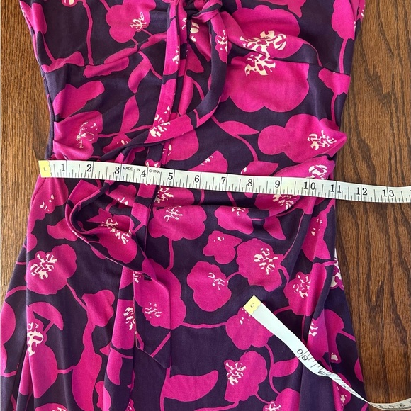 Diane Von Furstenberg 100% Silk Luxury Midi Fuschia Floral Sleeveless Dress Sz 2 - Picture 9 of 9